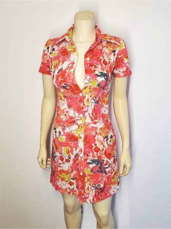 Vintage Dresses & Skirts - Vintage 70s Hot Pink Print Mini Dress
